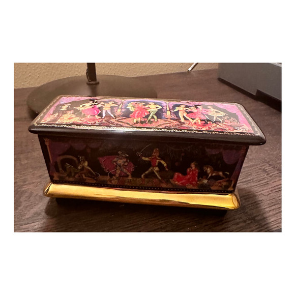 VINTAGE ARDLEIGH ELLIOT & SONS RUSSIAN NUTCRACKER MUSIC TRINKET - Picture 1 of 8